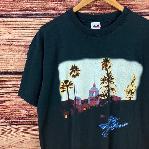 Vintage 2001 The Eagles "Hotel California" Tour T-shirt - Picture 6 of 7